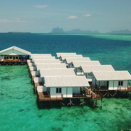 Shun Shun Water Bungalows Hotel Semporna Buitenkant foto