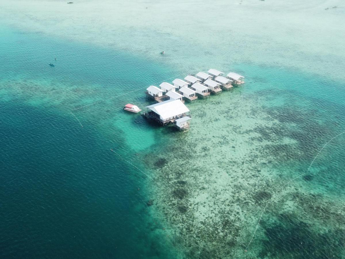 Shun Shun Water Bungalows Hotel Semporna Buitenkant foto
