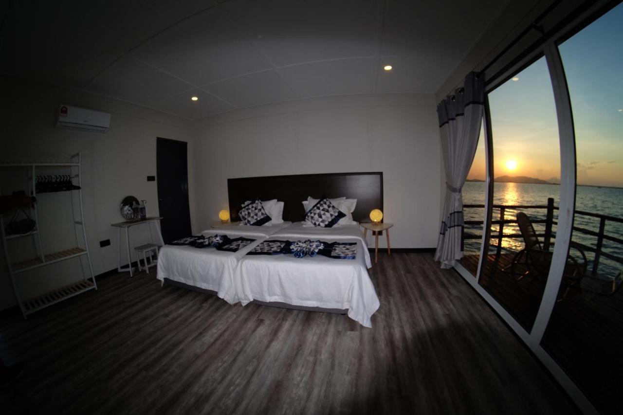Shun Shun Water Bungalows Hotel Semporna Buitenkant foto