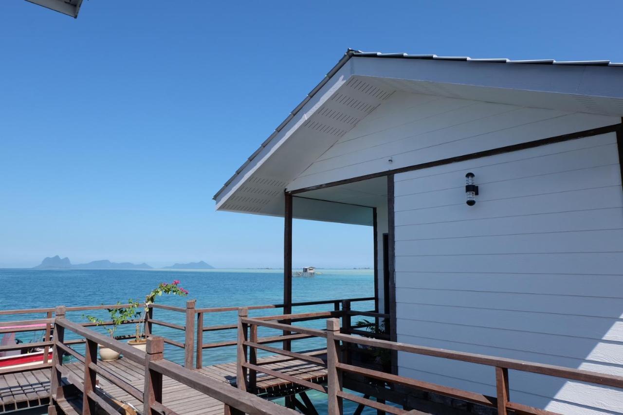 Shun Shun Water Bungalows Hotel Semporna Buitenkant foto